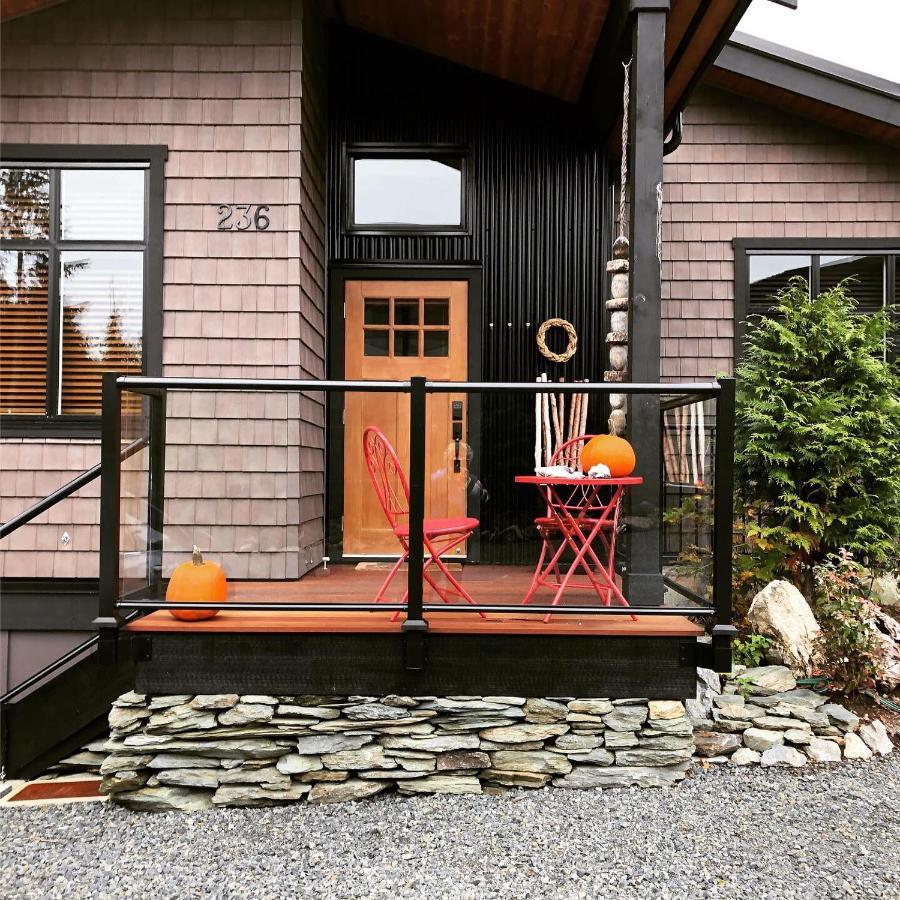 Bjørn Holm Villa Port Renfrew Eksteriør billede