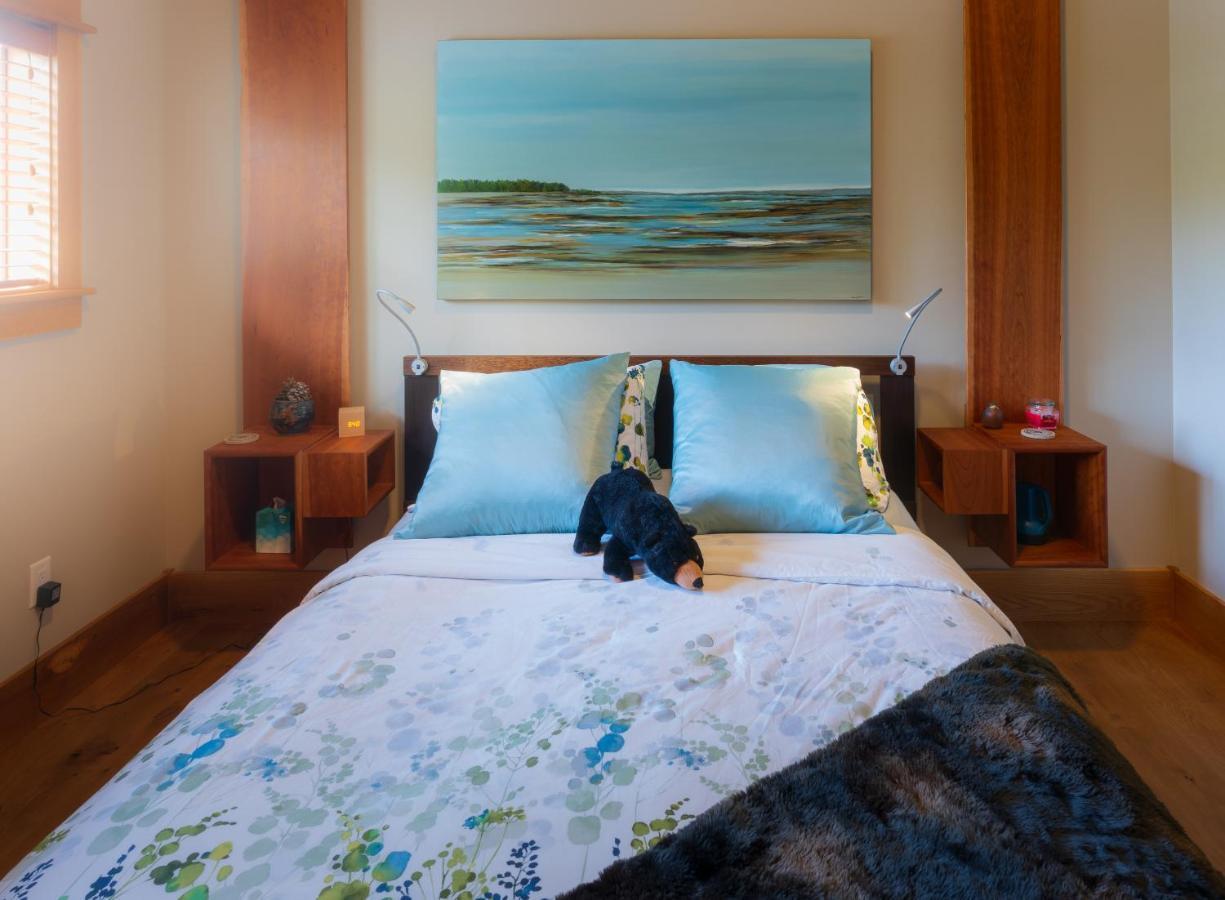 Bjørn Holm Villa Port Renfrew Eksteriør billede
