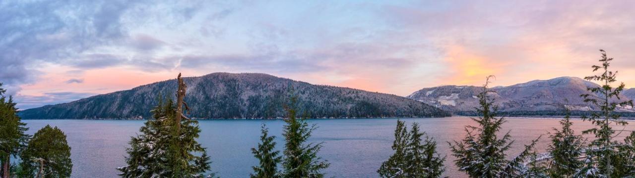 Bjørn Holm Villa Port Renfrew Eksteriør billede