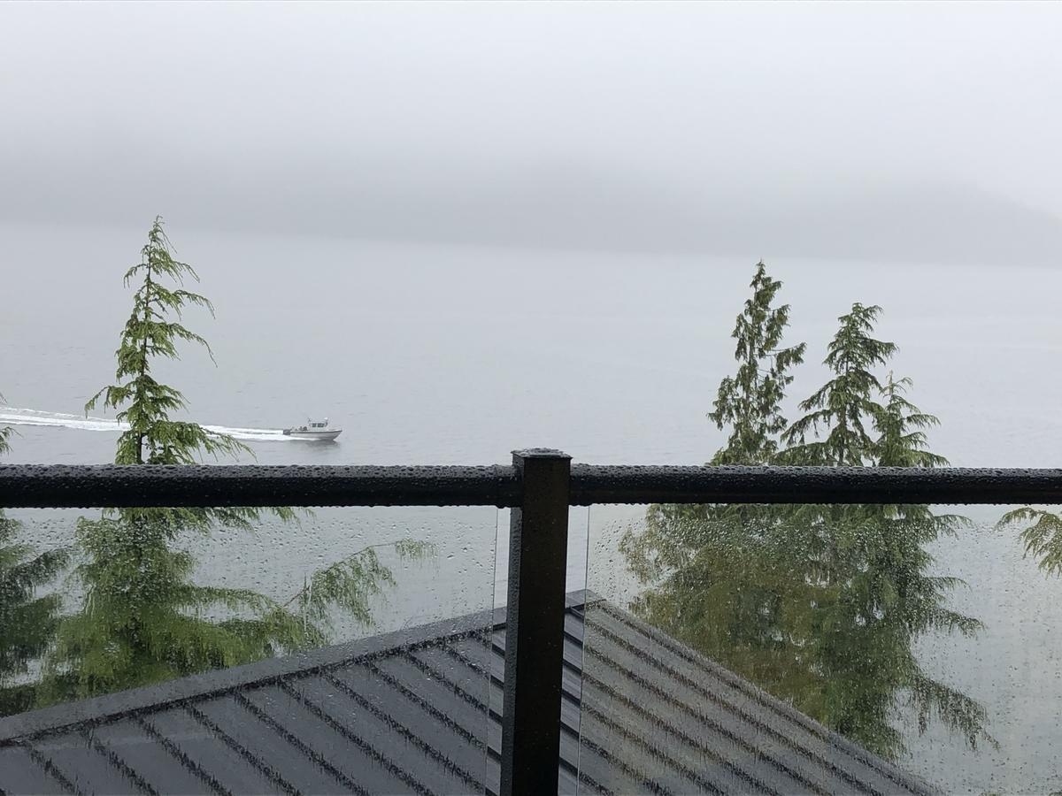 Bjørn Holm Villa Port Renfrew Eksteriør billede